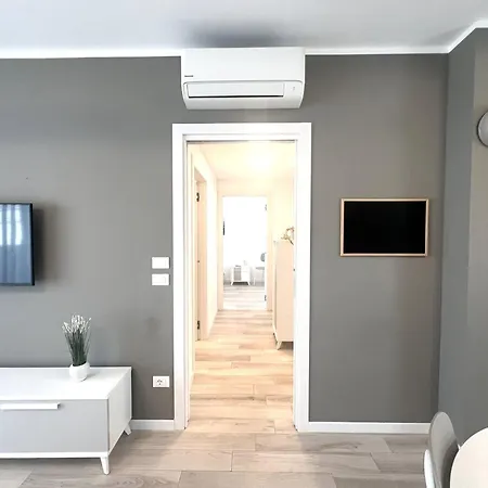 Appartamento Sun Con Piscina - Piazza Brescia - Adria - Family Lido di Jesolo