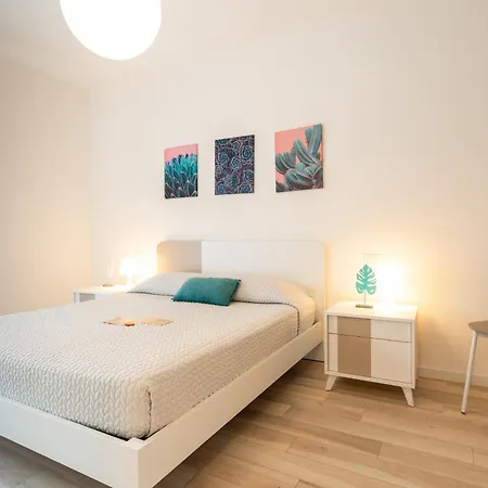 Sun Con Piscina - Piazza Brescia - Adria - Family Apartmán *