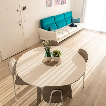 Sun Con Piscina - Piazza Brescia - Adria - Family Apartmán Lido di Jesolo