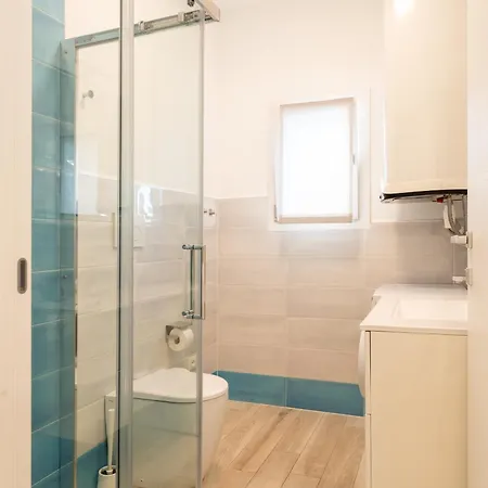 Sun Con Piscina - Piazza Brescia - Adria - Family Apartmán *