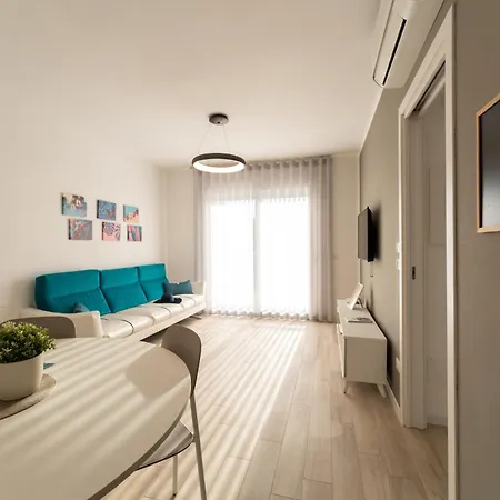 Sun Con Piscina - Piazza Brescia - Adria - Family Apartmán Lido di Jesolo