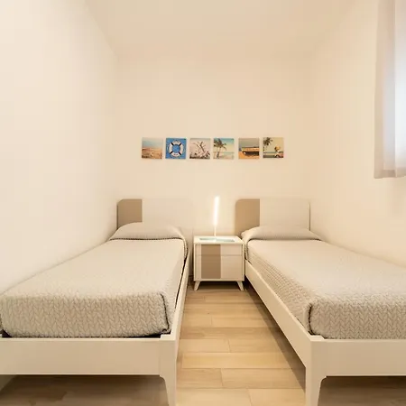 Sun Con Piscina - Piazza Brescia - Adria - Family Apartmán Lido di Jesolo