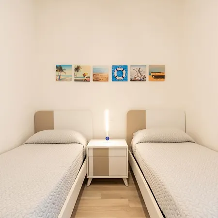 Sun Con Piscina - Piazza Brescia - Adria - Family Apartmán