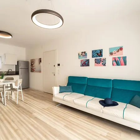 Sun Con Piscina - Piazza Brescia - Adria - Family Apartmán Lido di Jesolo