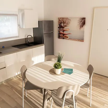 Sun Con Piscina - Piazza Brescia - Adria - Family * Lido di Jesolo