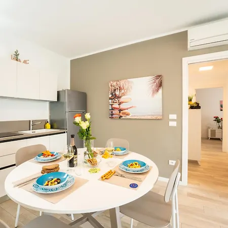 Sun Con Piscina - Piazza Brescia - Adria - Family Apartmán Lido di Jesolo