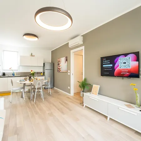 Sun Con Piscina - Piazza Brescia - Adria - Family Apartmán Lido di Jesolo