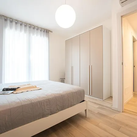 Sun Con Piscina - Piazza Brescia - Adria - Family Apartmán