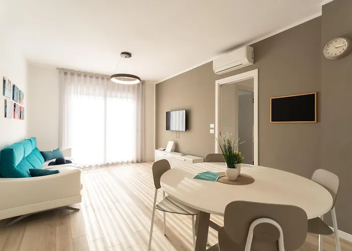 Apartamento Sun Con Piscina - Piazza Brescia - Adria - Family Lido di Jesolo