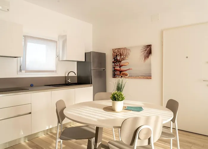 Apartamento Sun Con Piscina - Piazza Brescia - Adria - Family Lido di Jesolo